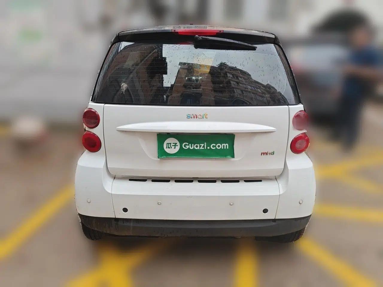 smart fortwo 2011 1.0 MHD Hardtop Standard Edition — миниатюра 5