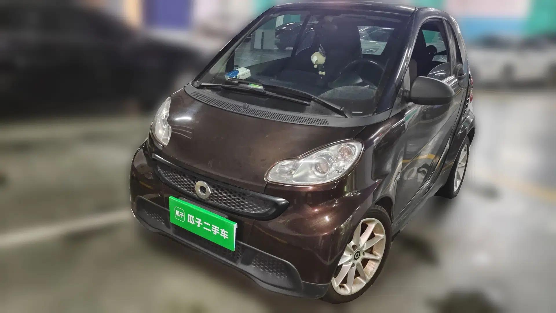 smart fortwo 2012 1.0 MHD Hardtop Standard Edition — миниатюра 1