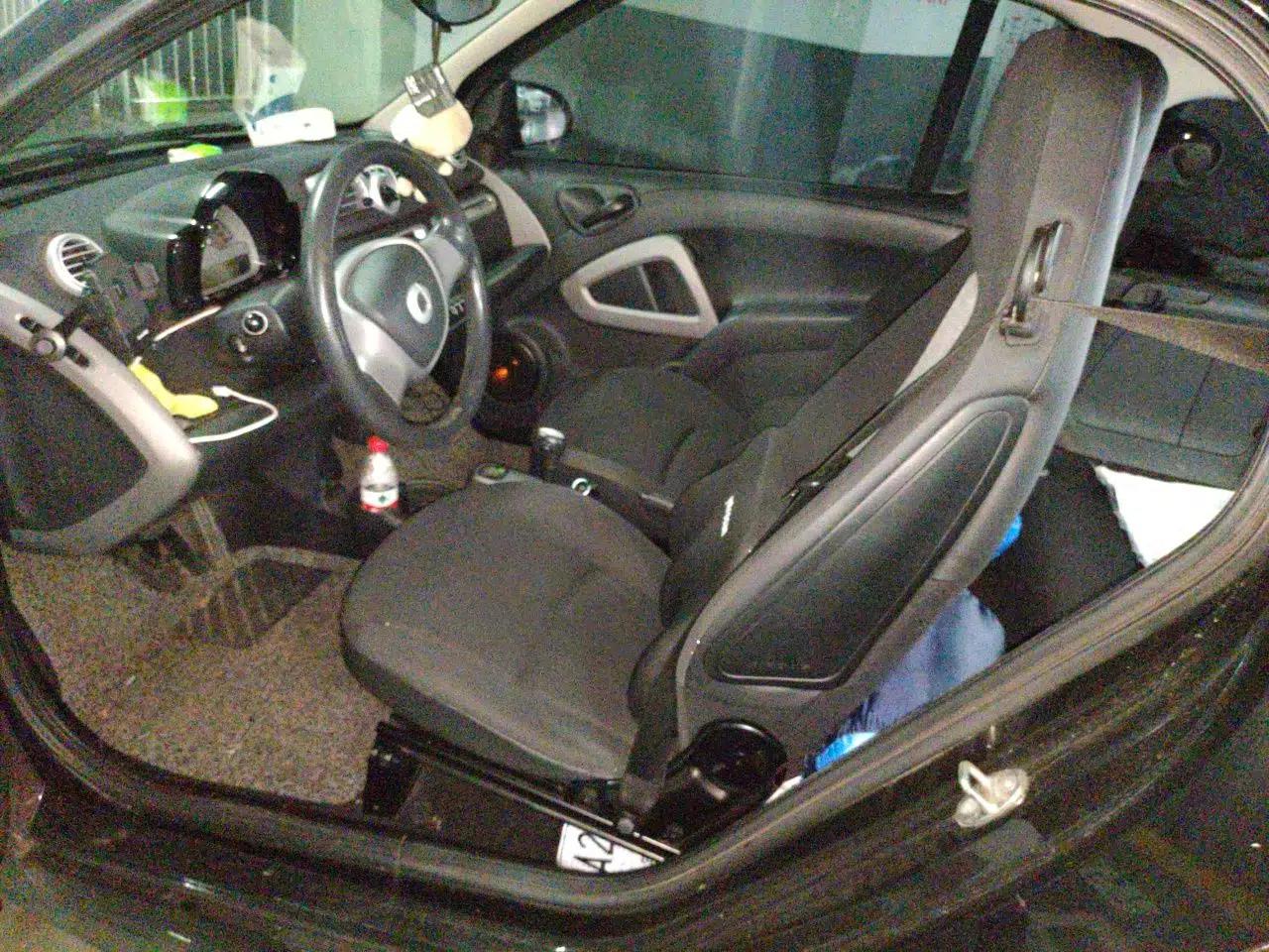 smart fortwo 2012 1.0 MHD Hardtop Standard Edition — миниатюра 15
