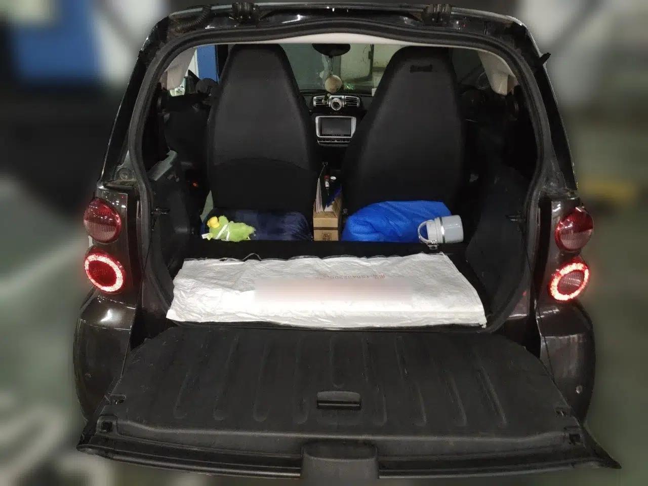 smart fortwo 2012 1.0 MHD Hardtop Standard Edition — миниатюра 19