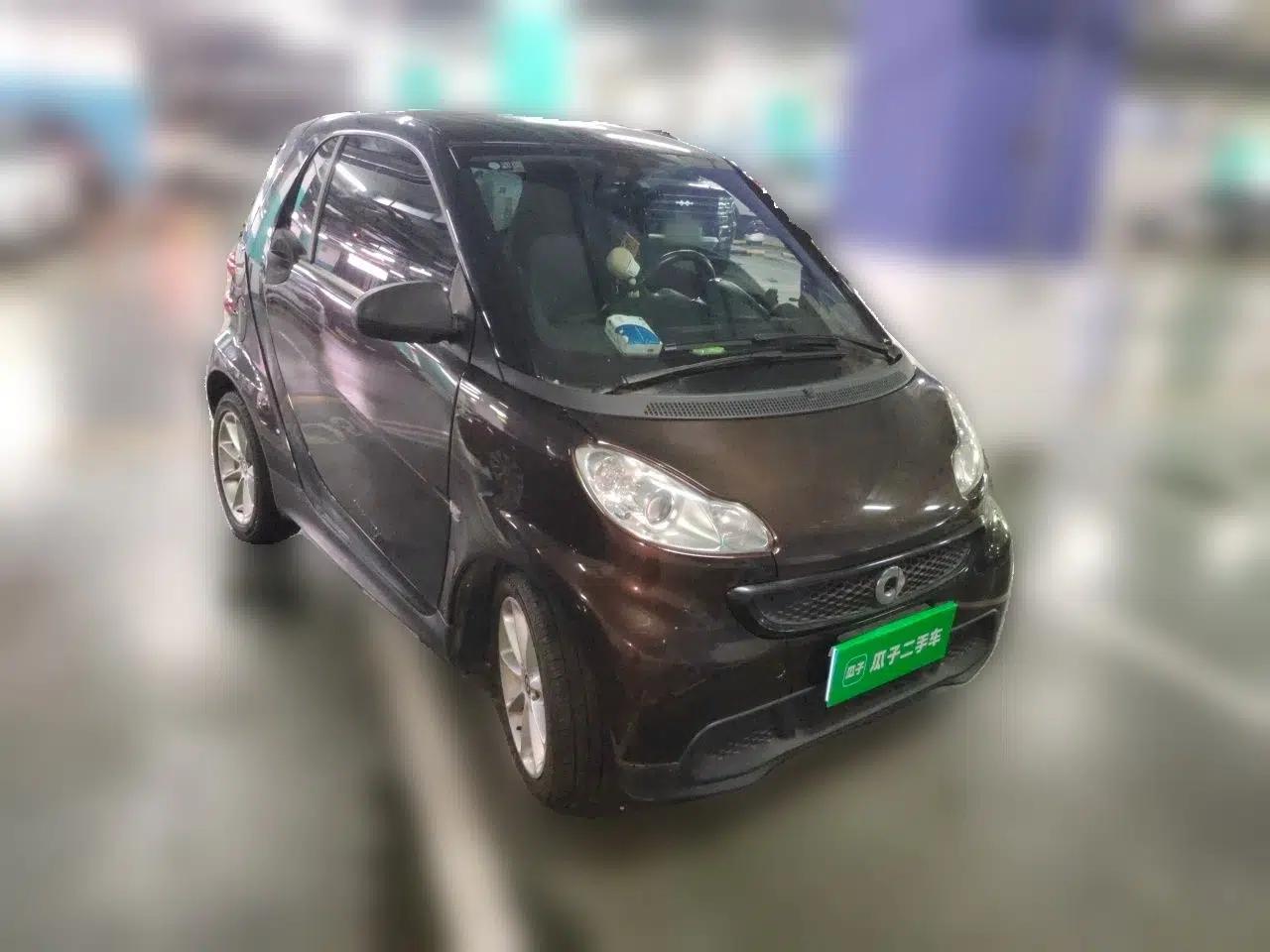 smart fortwo 2012 1.0 MHD Hardtop Standard Edition — миниатюра 3