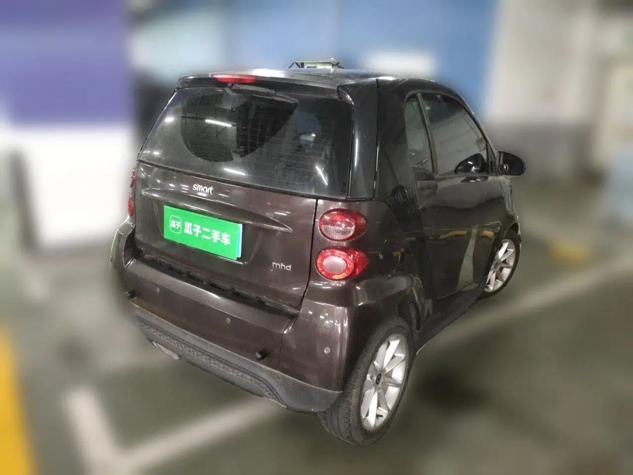 smart fortwo 2012 1.0 MHD Hardtop Standard Edition — миниатюра 6