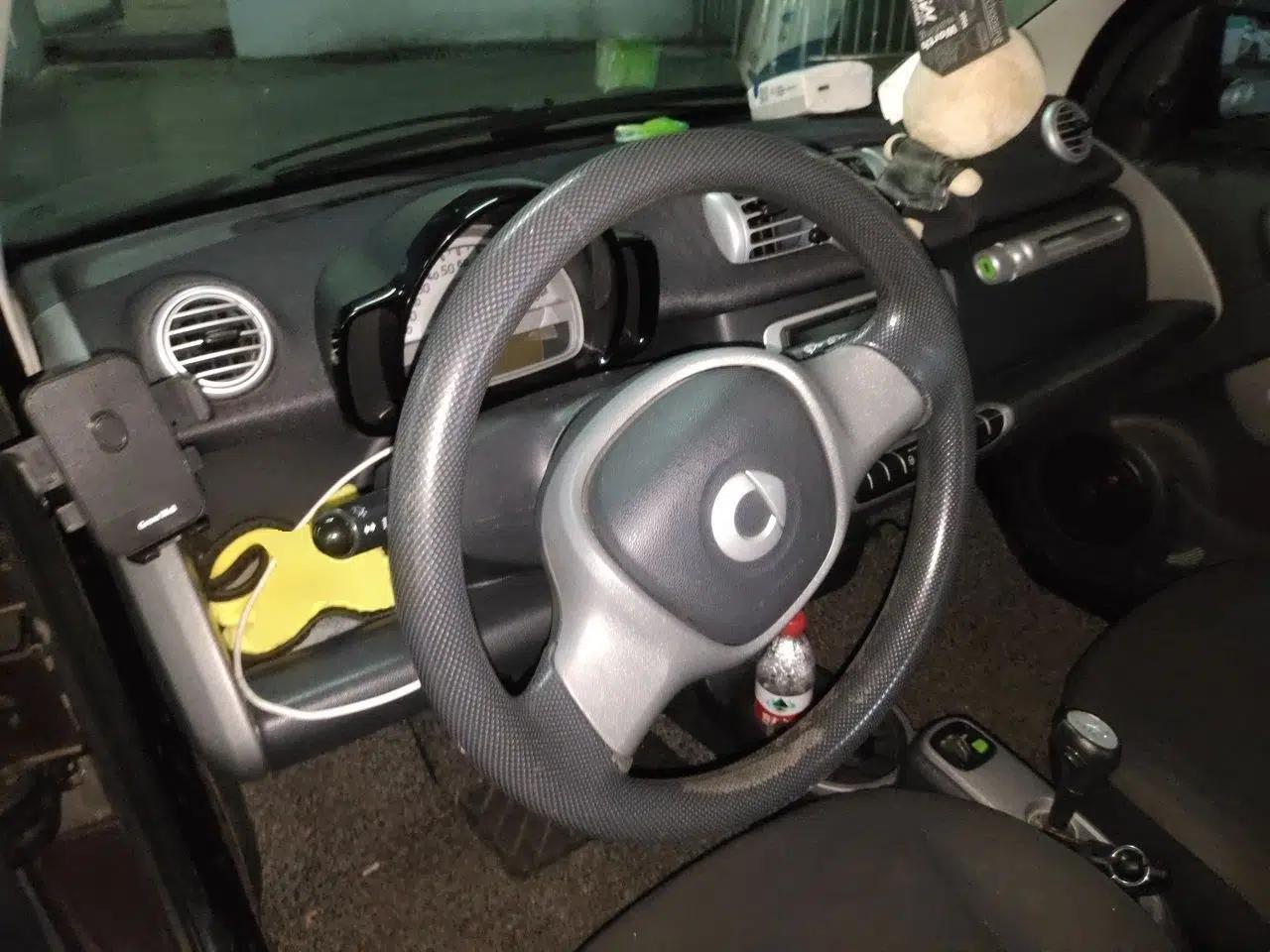 smart fortwo 2012 1.0 MHD Hardtop Standard Edition — миниатюра 10