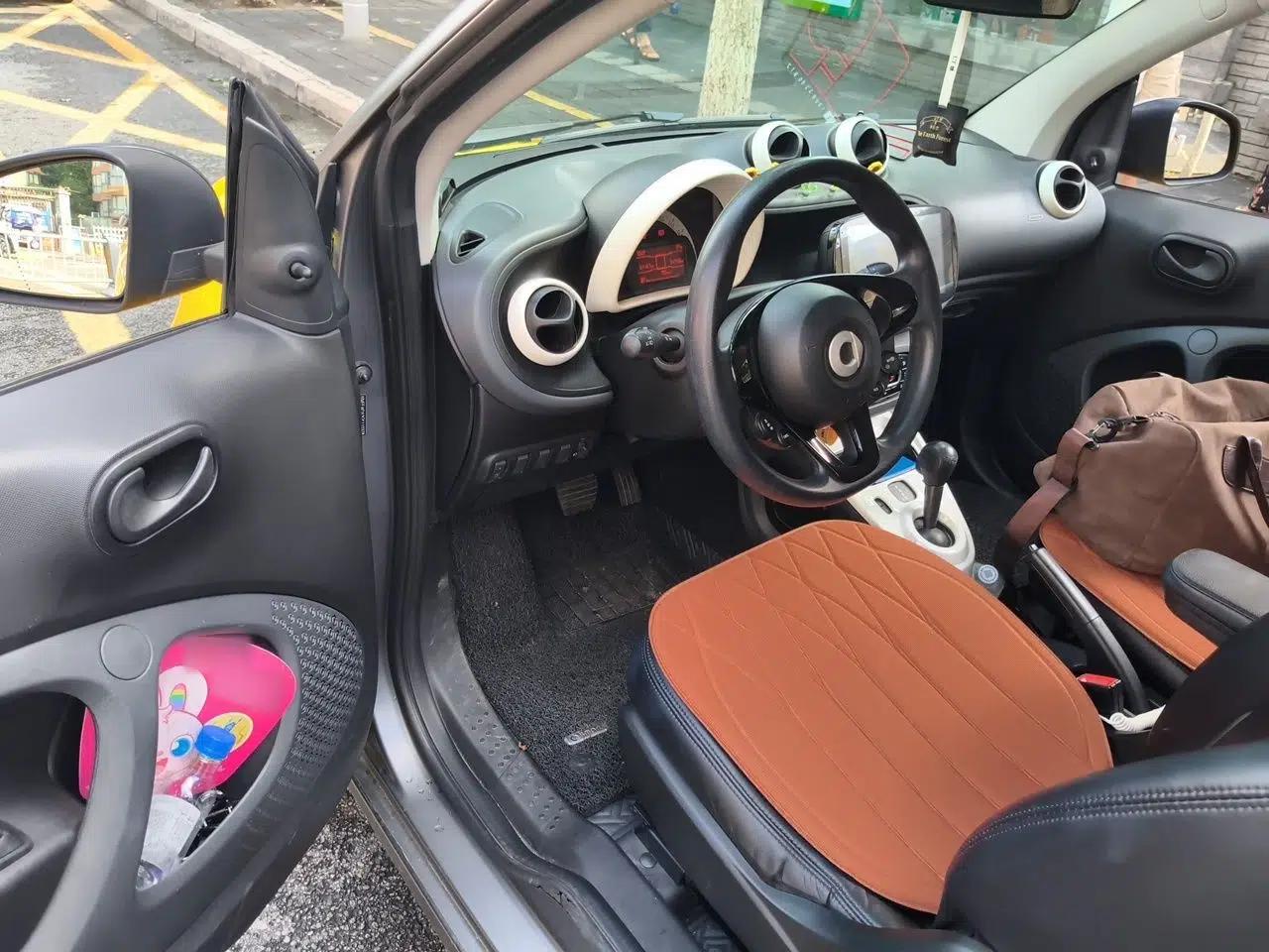 smart fortwo 2015 1.0L 52 kW hardtop Dynamic version — миниатюра 16