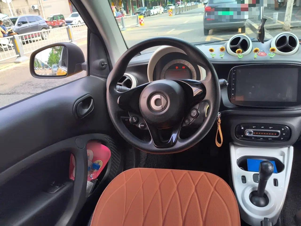 smart fortwo 2015 1.0L 52 kW hardtop Dynamic version — миниатюра 10