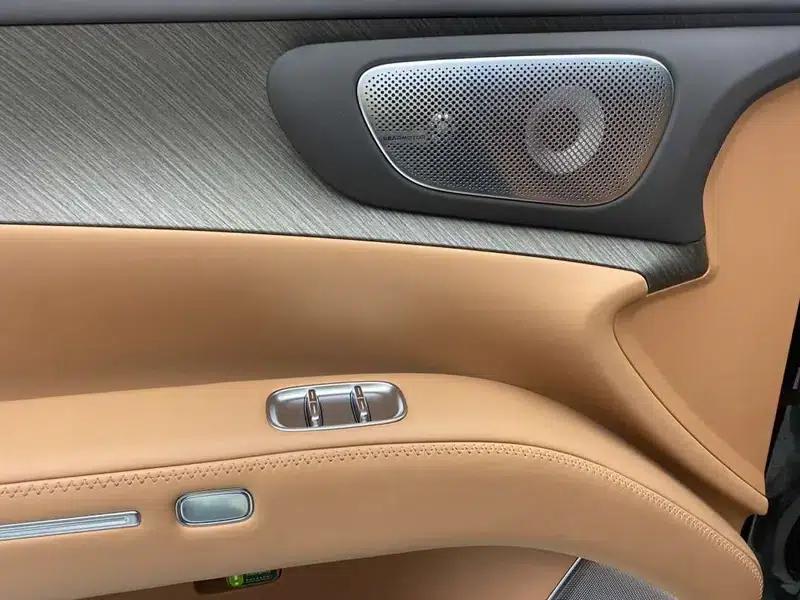 Leapmotor D19 2026 Pure Electric 720 Smart Edition (Six Seats) — миниатюра 27