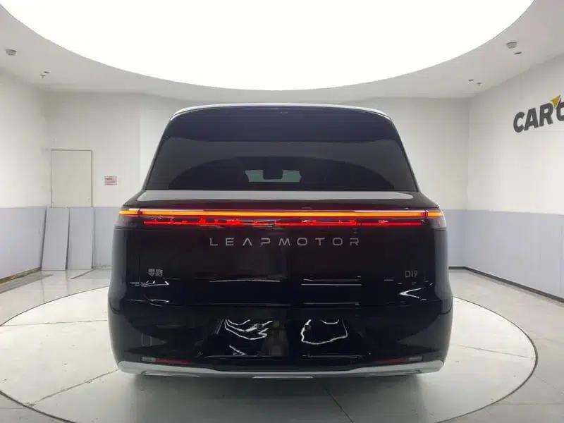 Leapmotor D19 2026 Pure Electric 720 Smart Edition (Six Seats) — миниатюра 6