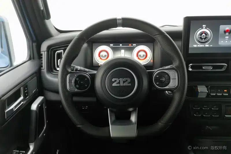 212 T01 2024 Model 2.0T Changfeng Edition — миниатюра 14