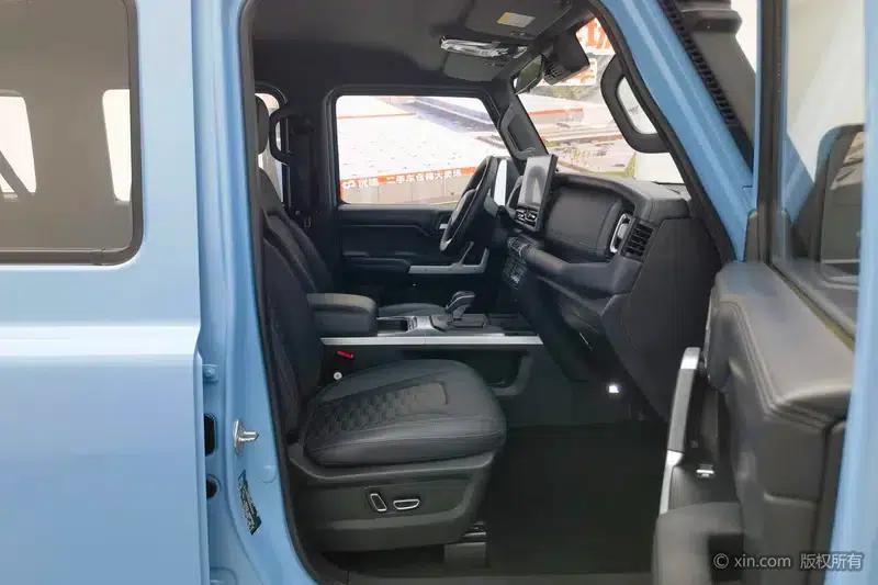 212 T01 2024 Model 2.0T Changfeng Edition — миниатюра 24