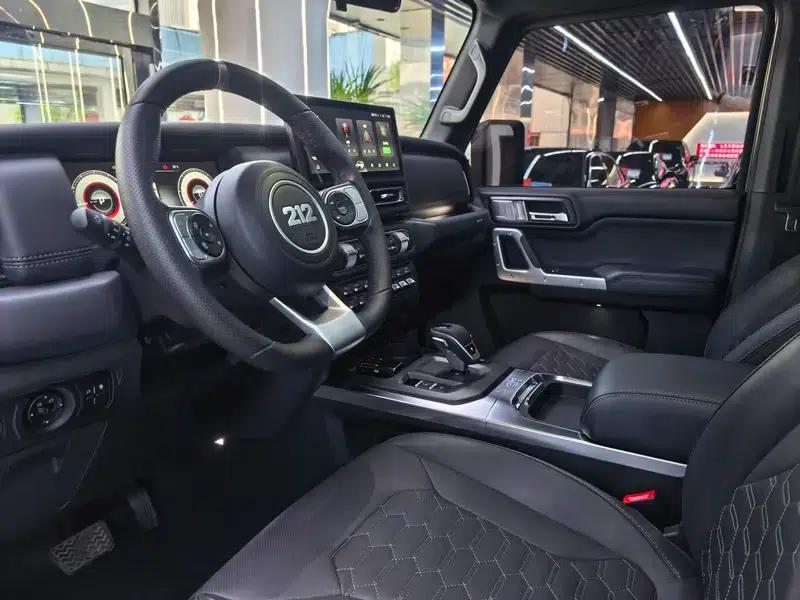 212 T01 2024 Explorer 2.0T — миниатюра 18