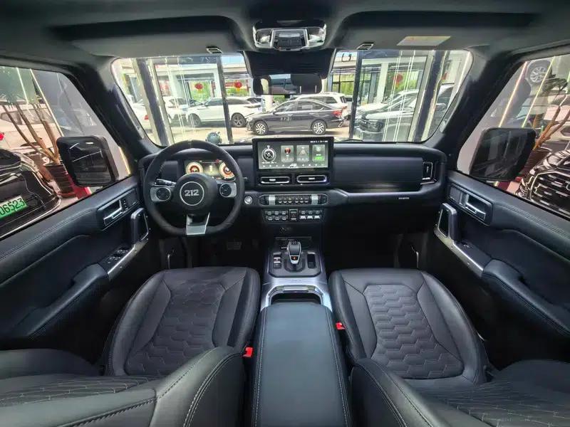 212 T01 2024 Explorer 2.0T — миниатюра 9