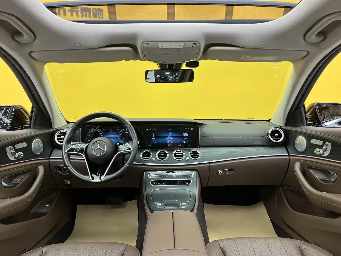 Mercedes-Benz E-Class 2022 E 300 L Fashion Edition — миниатюра 12