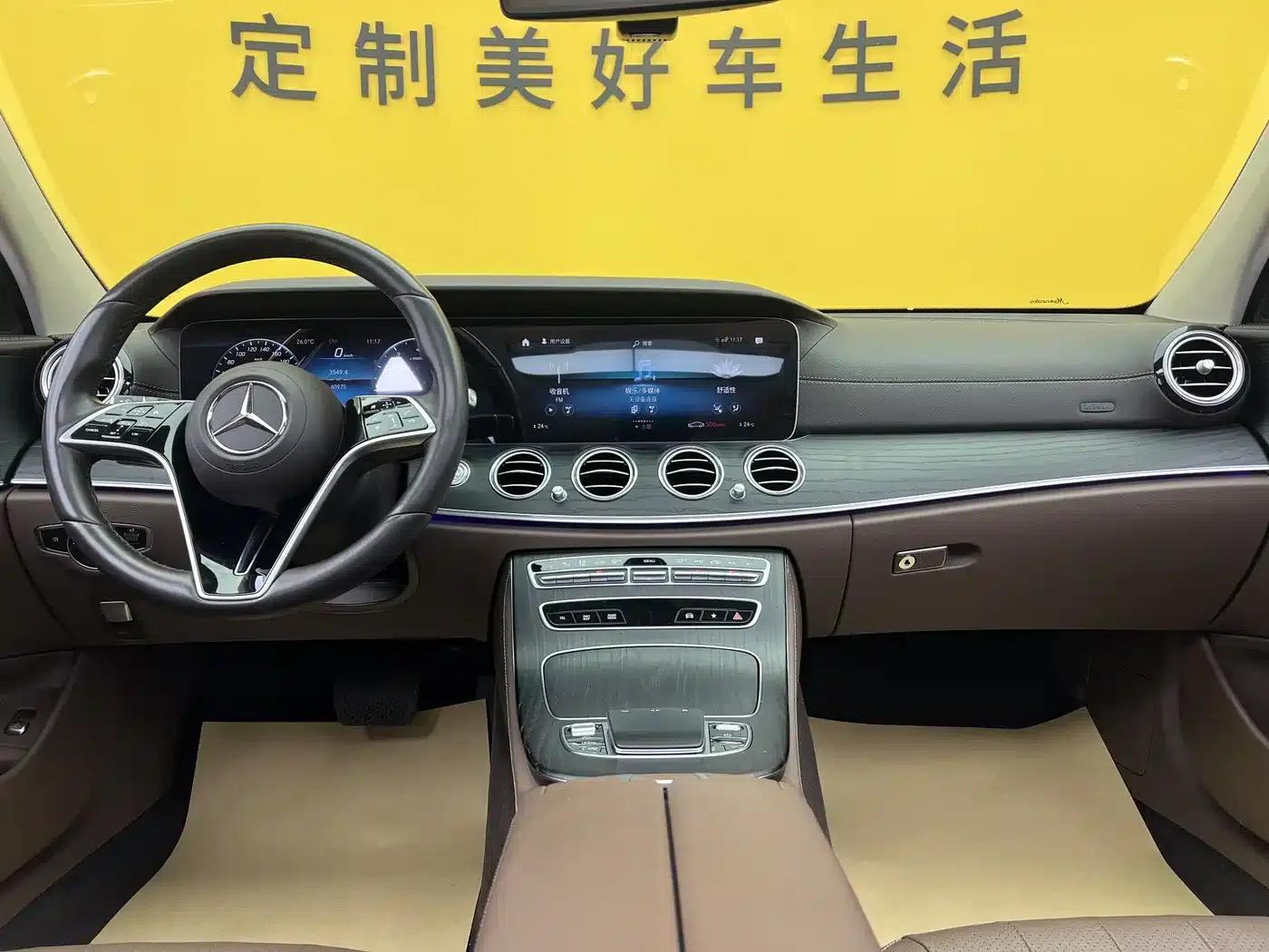 Mercedes-Benz E-Class 2022 E 300 L Fashion Edition — миниатюра 13