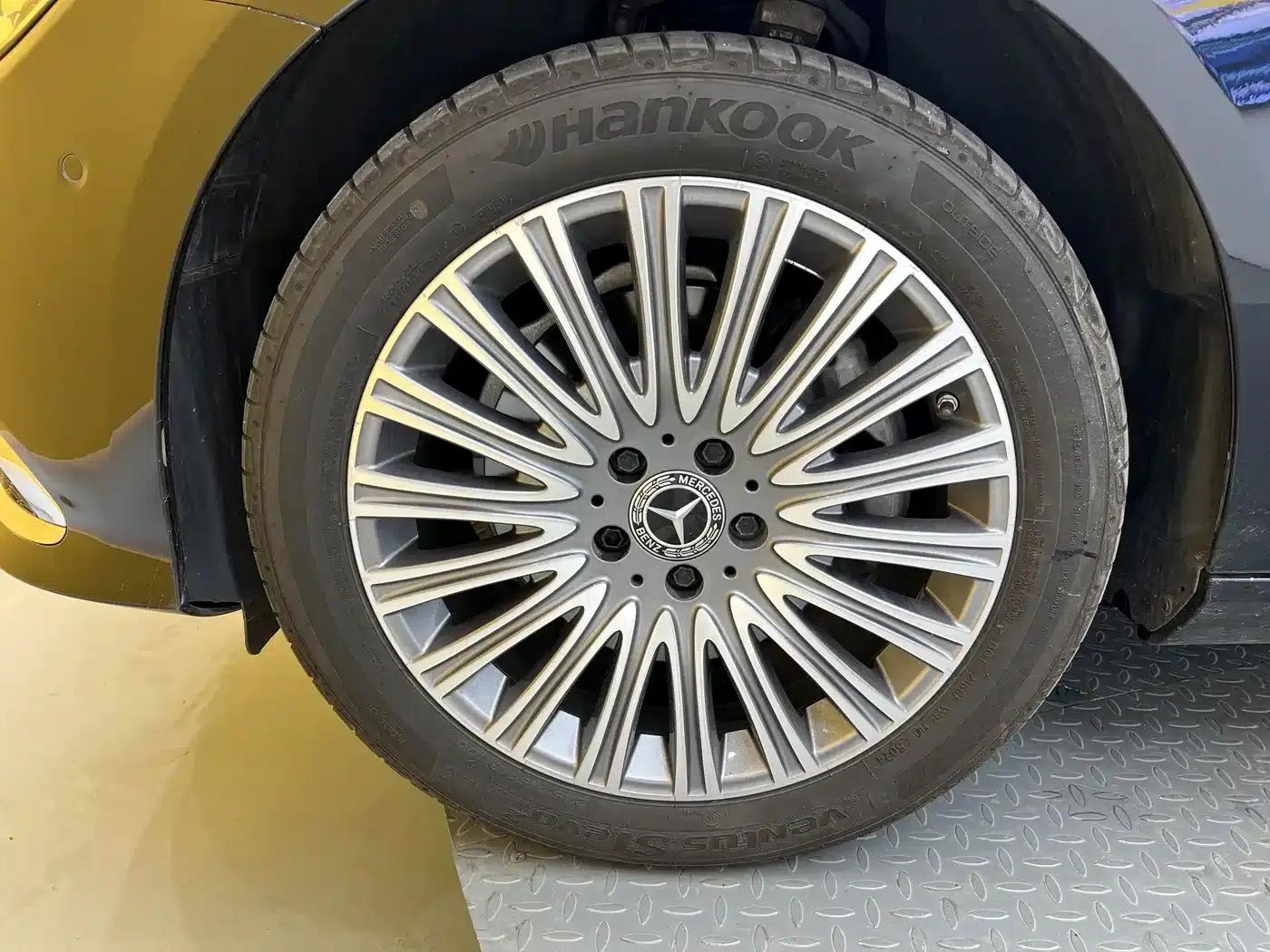 Mercedes-Benz E-Class 2022 E 300 L Fashion Edition — миниатюра 29