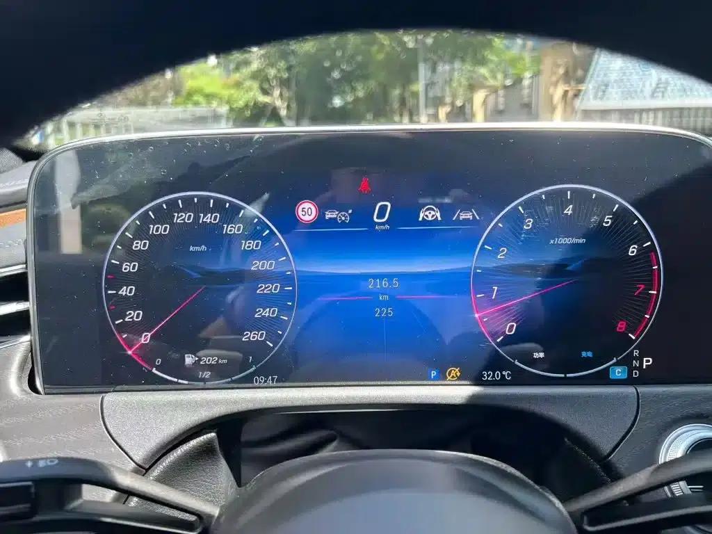 2026 Mercedes-Benz E-Class E 260 L — миниатюра 7