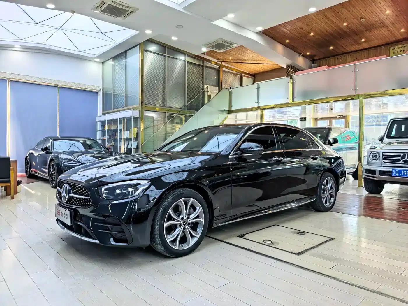 Mercedes-Benz E-Class 2023 E 300 L Sport Luxury — миниатюра 1