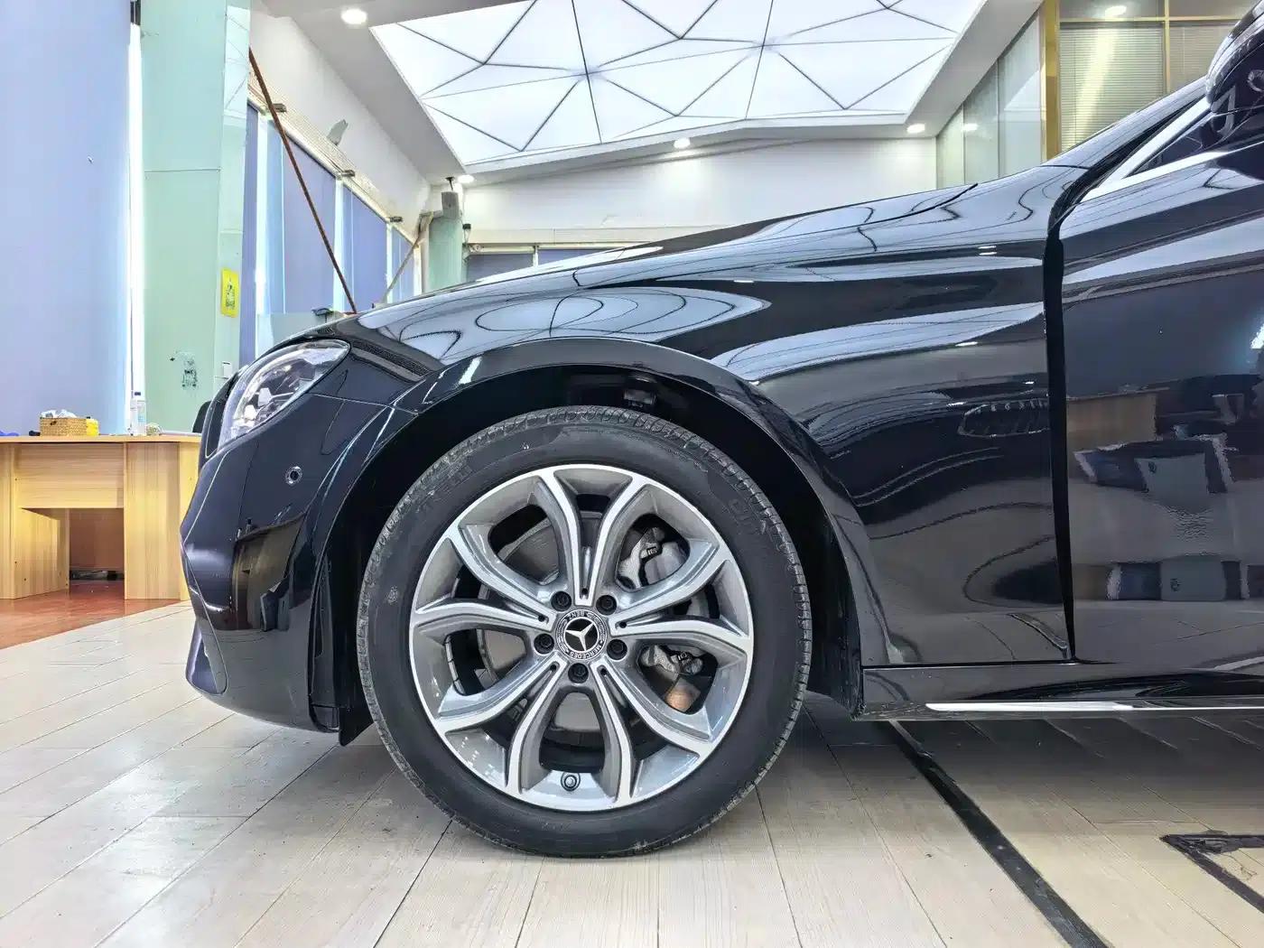Mercedes-Benz E-Class 2023 E 300 L Sport Luxury — миниатюра 13