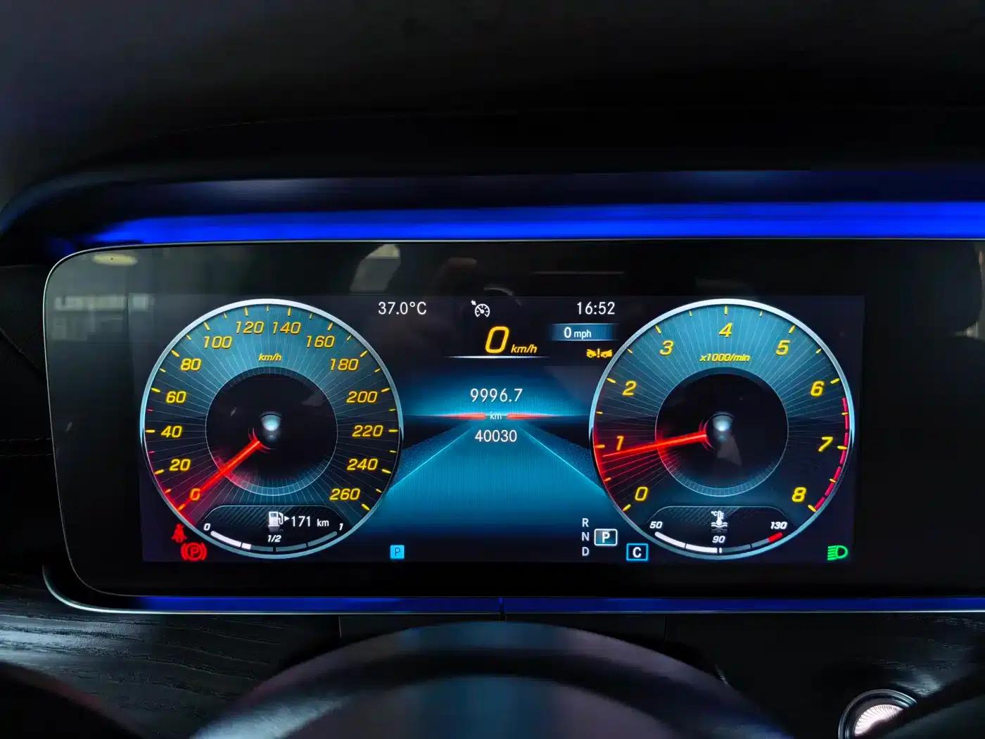 Mercedes-Benz E-Class 2023 E 300 L Sport Luxury — миниатюра 4