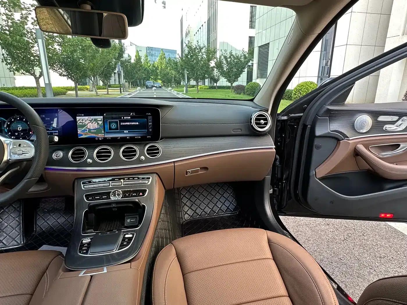 Mercedes-Benz E-Class 2020 Facelift E 300 L Sport Special Edition — миниатюра 13