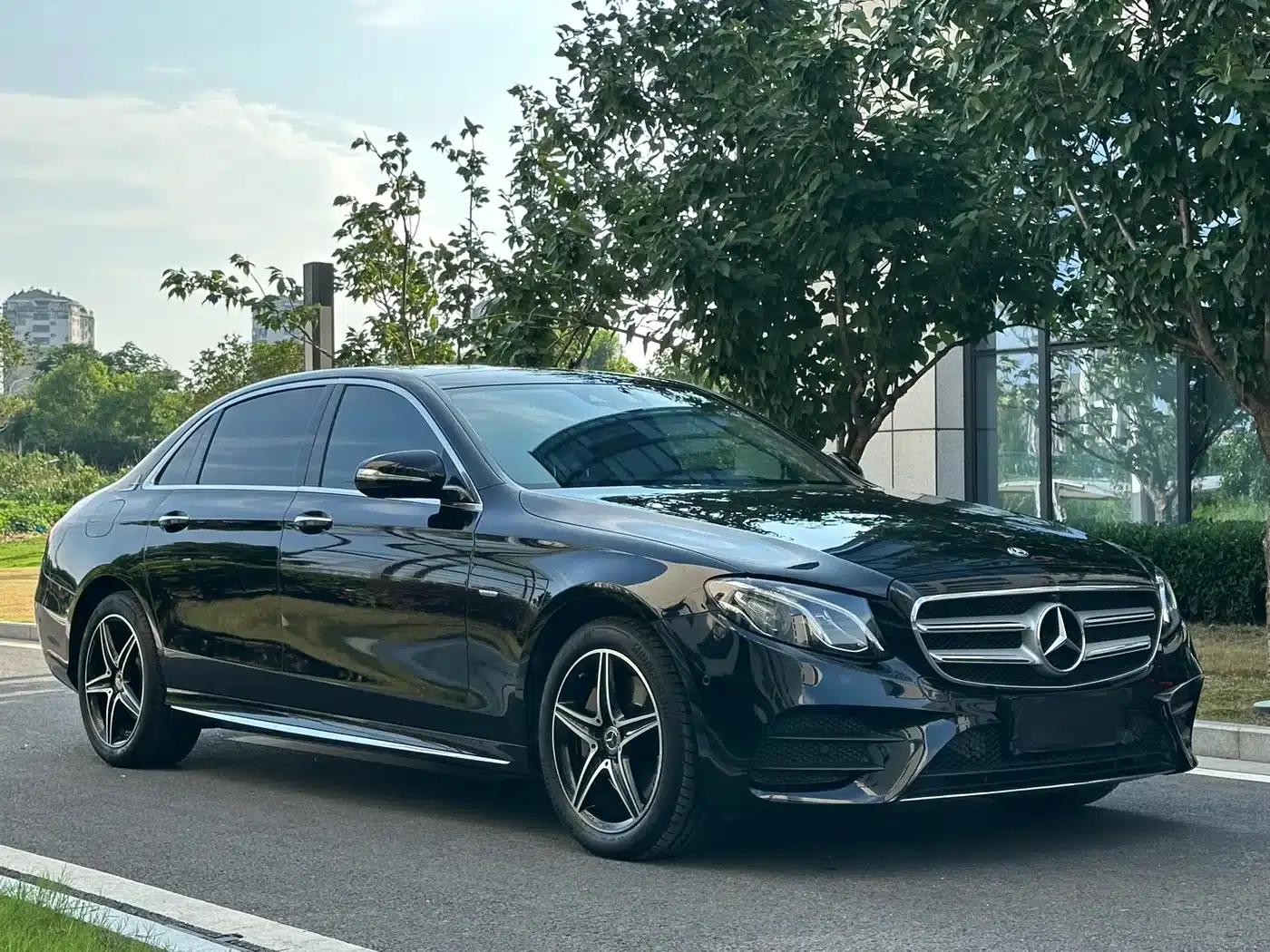 Mercedes-Benz E-Class 2020 Facelift E 300 L Sport Special Edition — миниатюра 3