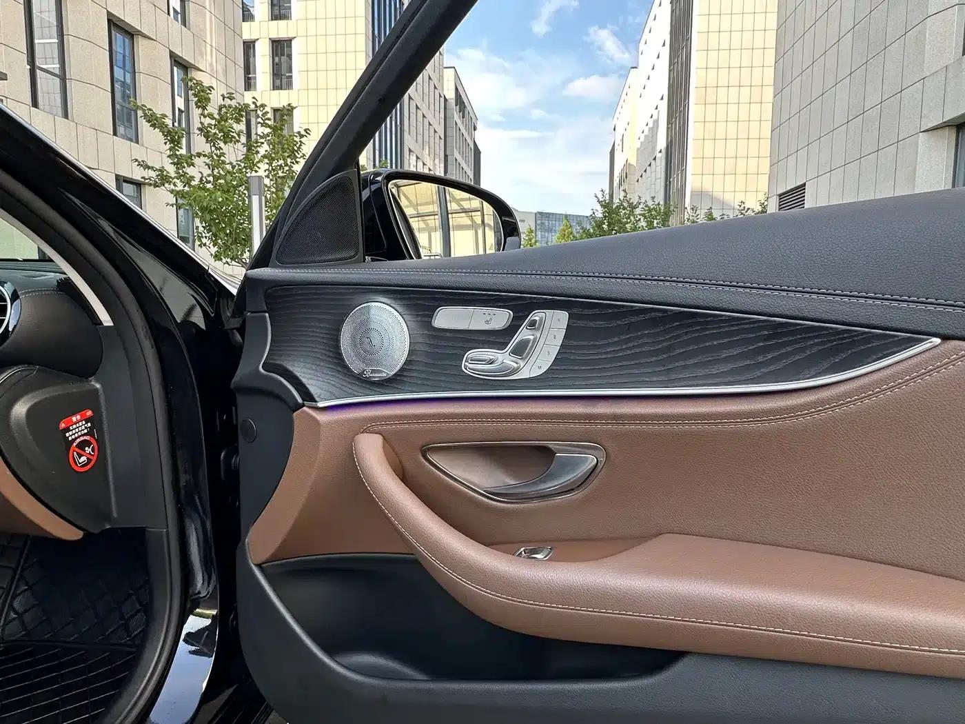 Mercedes-Benz E-Class 2020 Facelift E 300 L Sport Special Edition — миниатюра 7