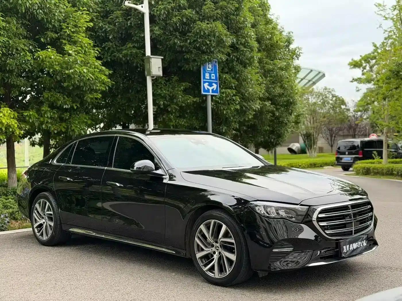 Mercedes-Benz E-Class 2024 E 300 L Fashion Edition — миниатюра 3