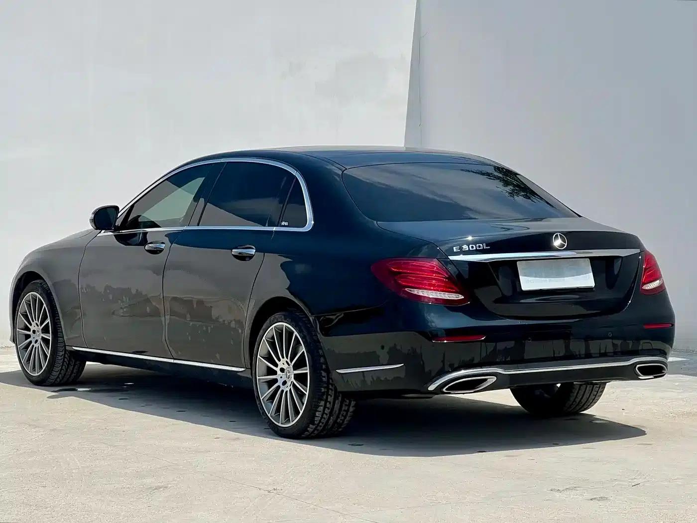 Mercedes-Benz E-Class 2020 E 300 L Fashion Edition — миниатюра 12