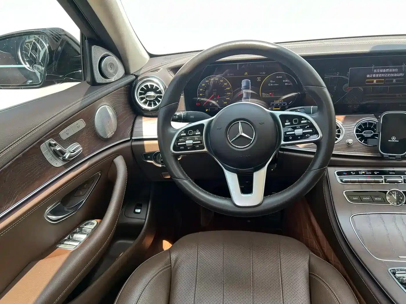 Mercedes-Benz E-Class 2020 E 300 L Fashion Edition — миниатюра 4