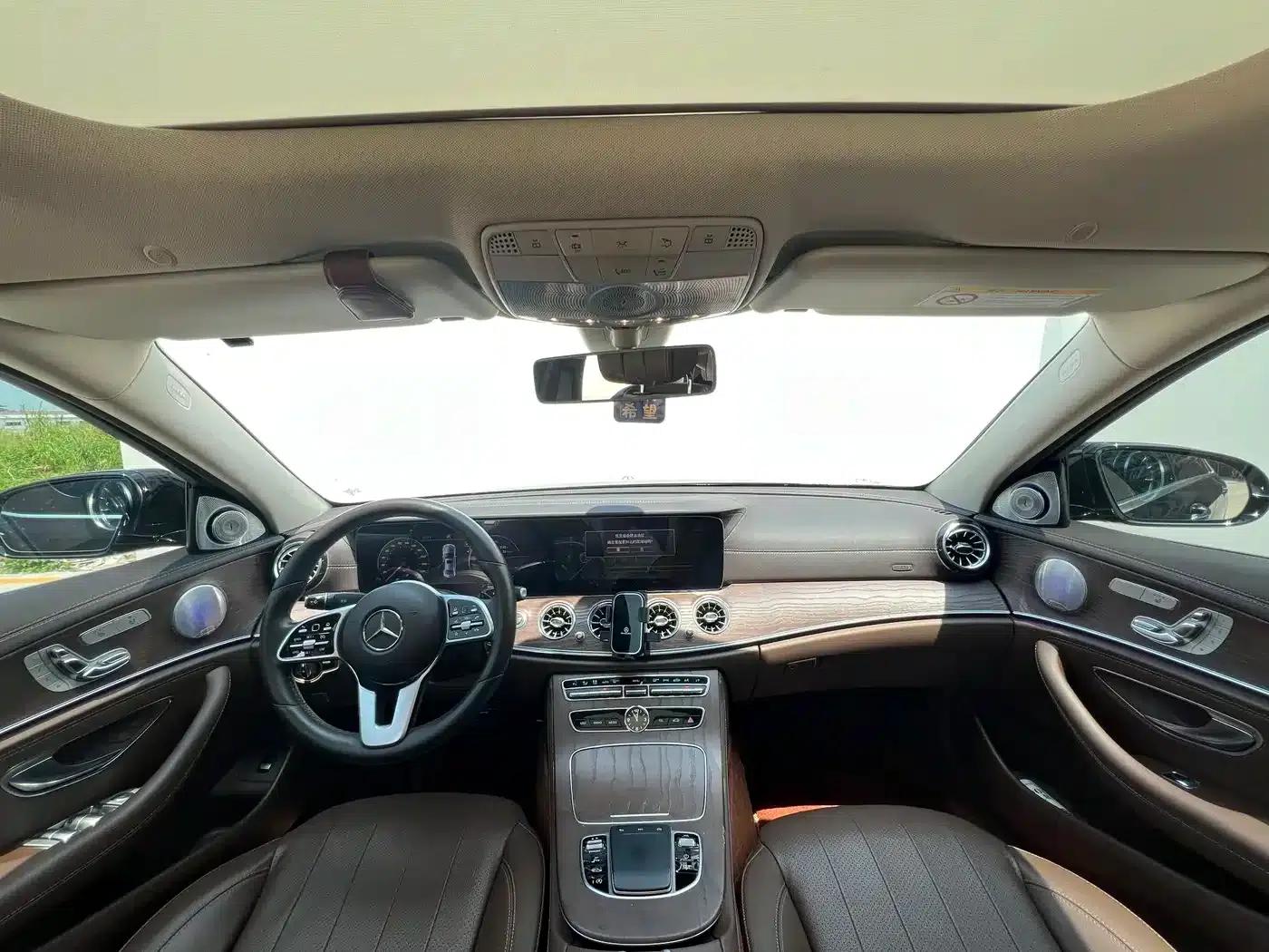 Mercedes-Benz E-Class 2020 E 300 L Fashion Edition — миниатюра 6