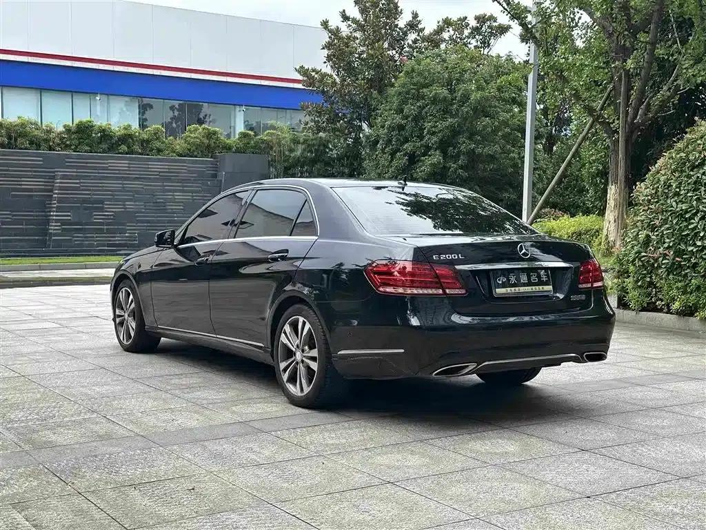 2015 Mercedes-Benz E-Class E 200 L — миниатюра 14