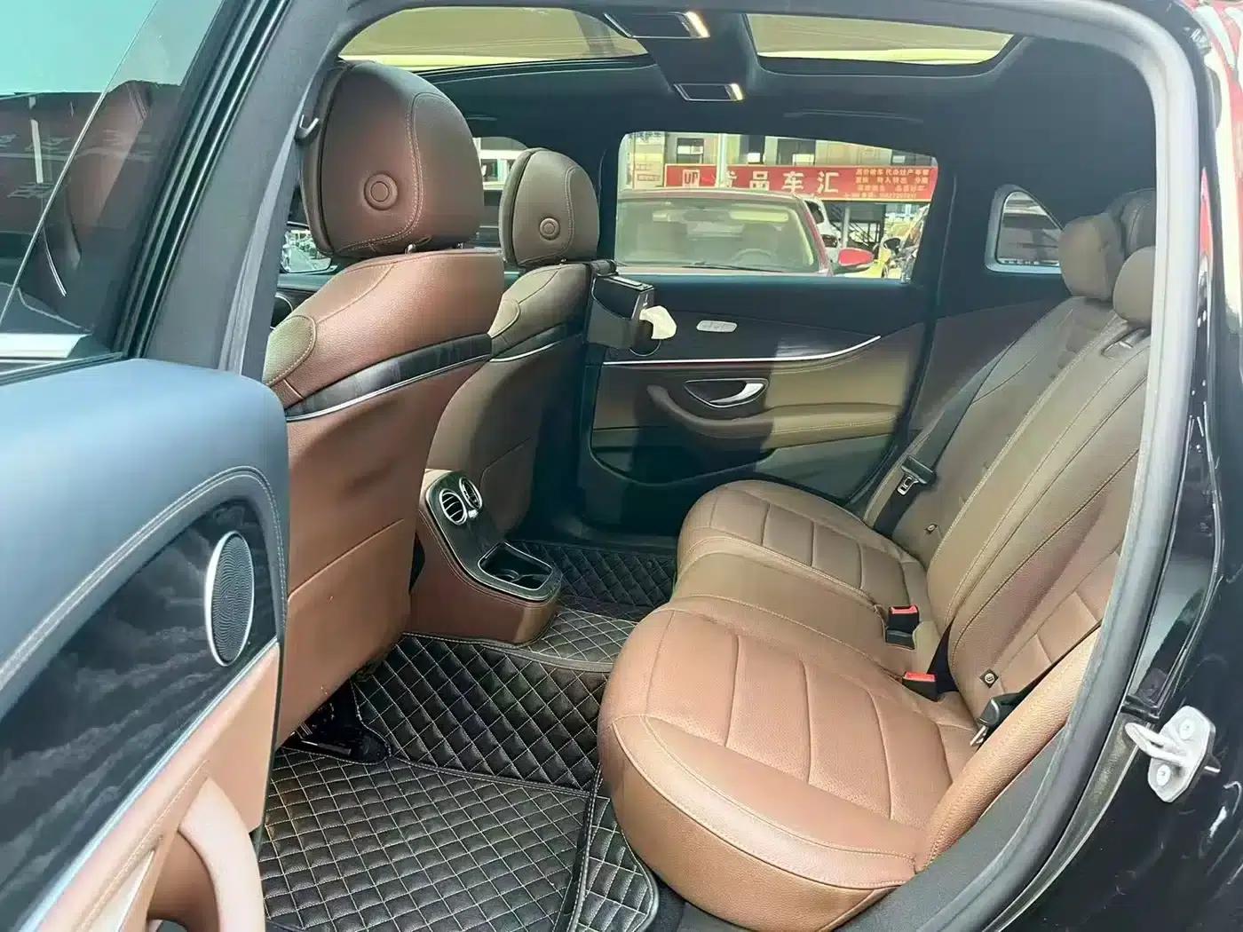 Mercedes-Benz E-Class 2022 E 300 L Sport Style — миниатюра 5