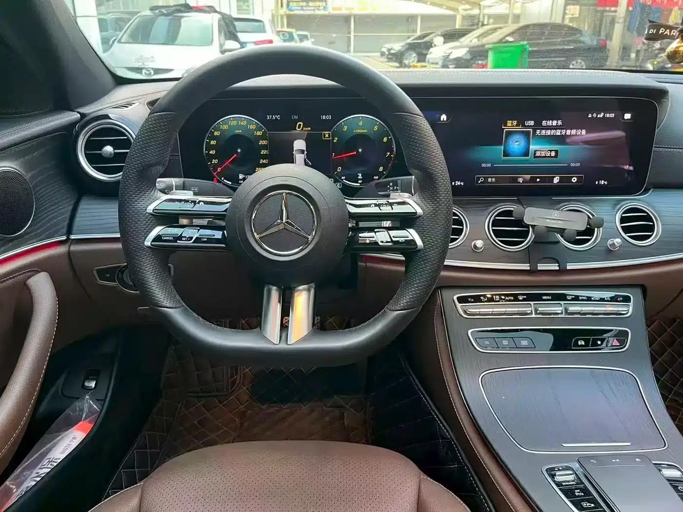 Mercedes-Benz E-Class 2022 E 300 L Sport Style — миниатюра 7