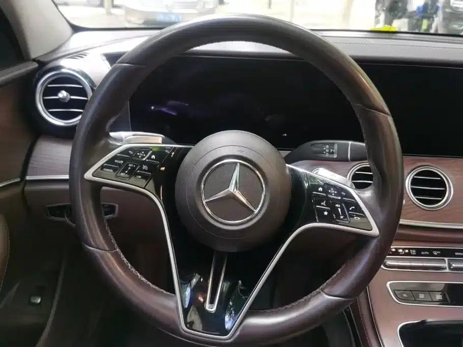 Mercedes-Benz E-Class 2021 Facelift E 260 L — миниатюра 15