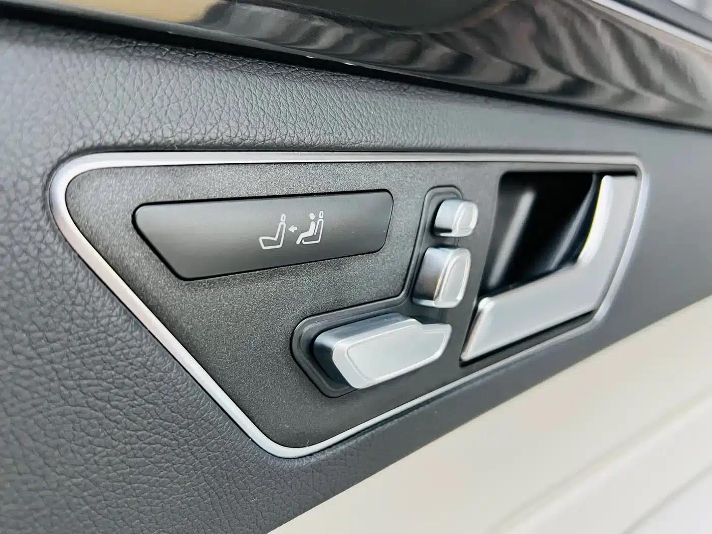2015 Mercedes-Benz E-Class E 200 L Sport — миниатюра 13