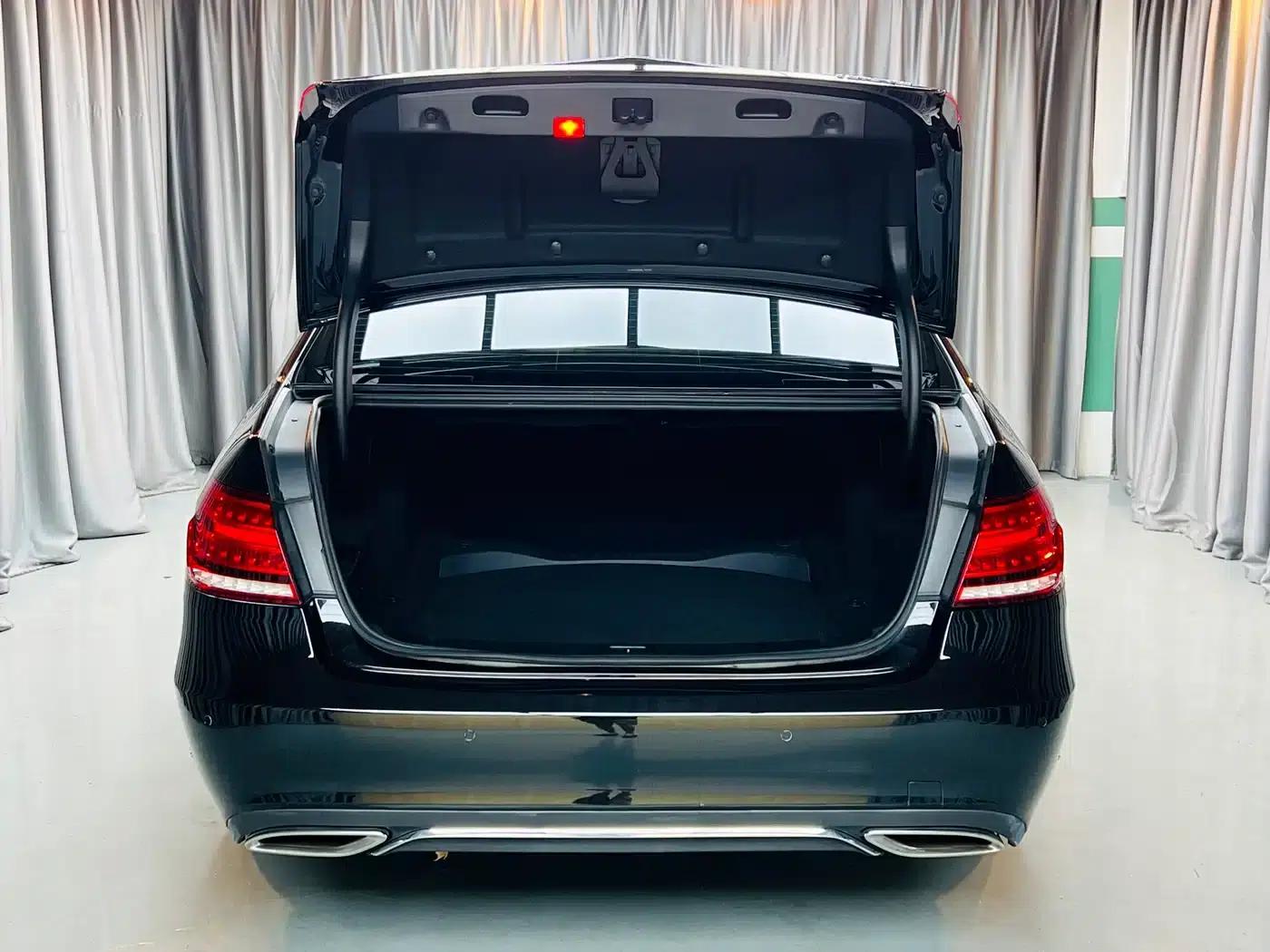 2015 Mercedes-Benz E-Class E 200 L Sport — миниатюра 6