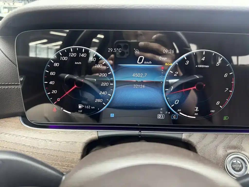 Mercedes-Benz E-Class 2023 Facelift E 300 L Luxury — миниатюра 8