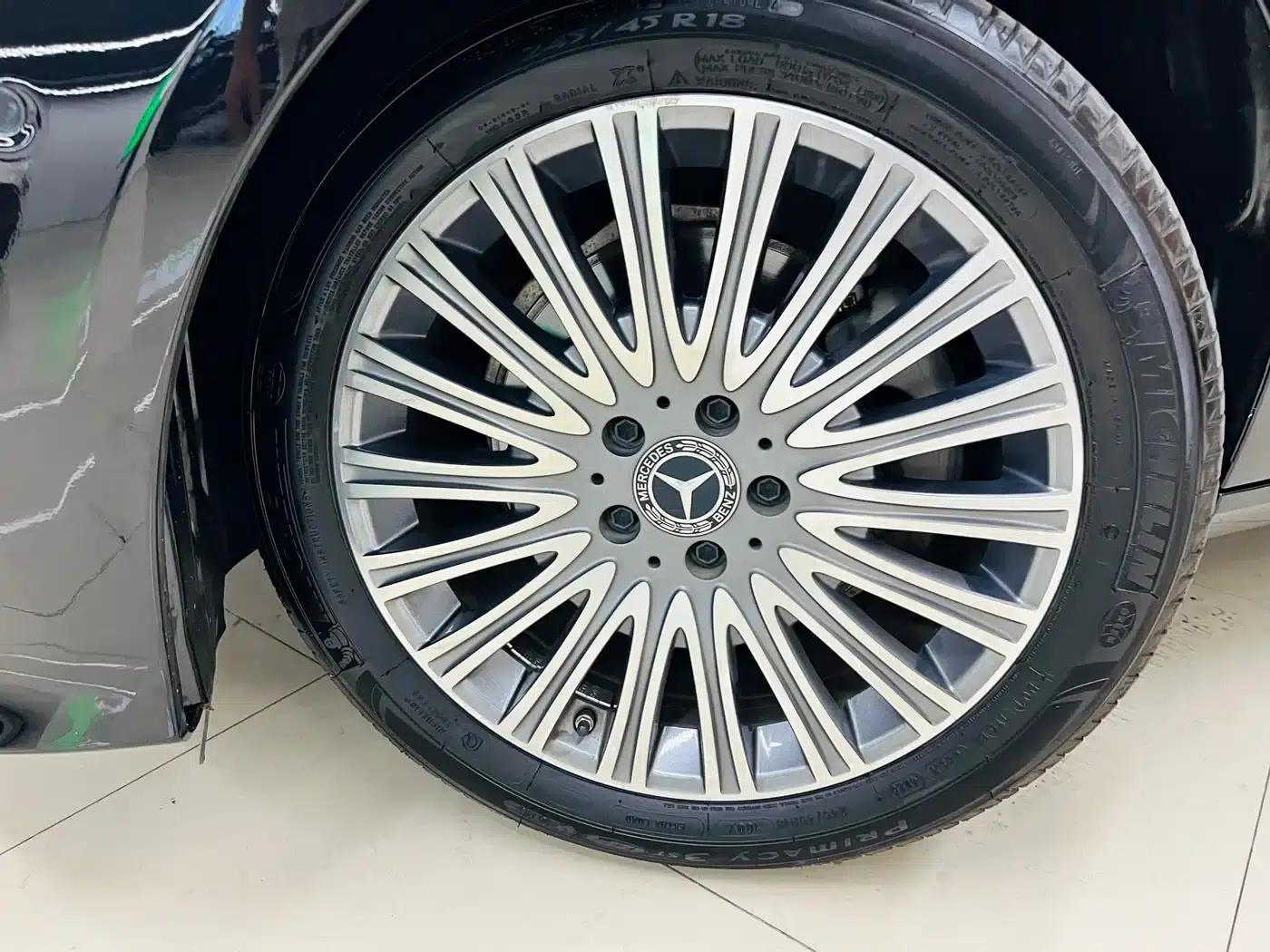 Mercedes-Benz E-Class 2023 E 300 L Luxury — миниатюра 5
