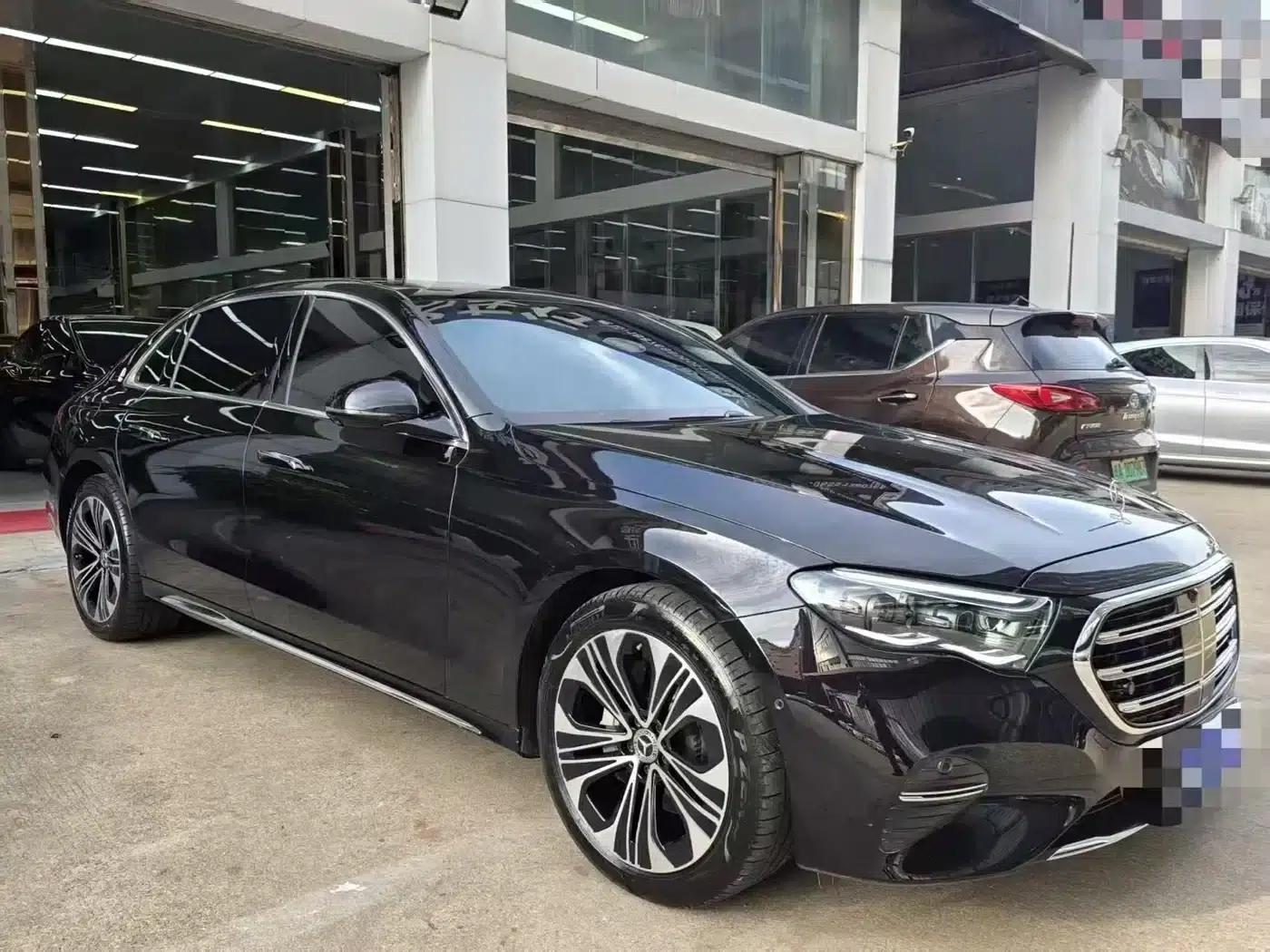 2025 Mercedes-Benz E-Class E 300 L Luxury — миниатюра 1