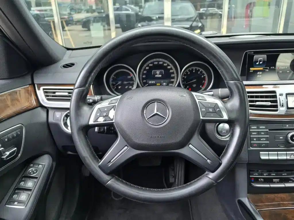 2015 Mercedes-Benz E-Class Facelift E 200 L — миниатюра 7