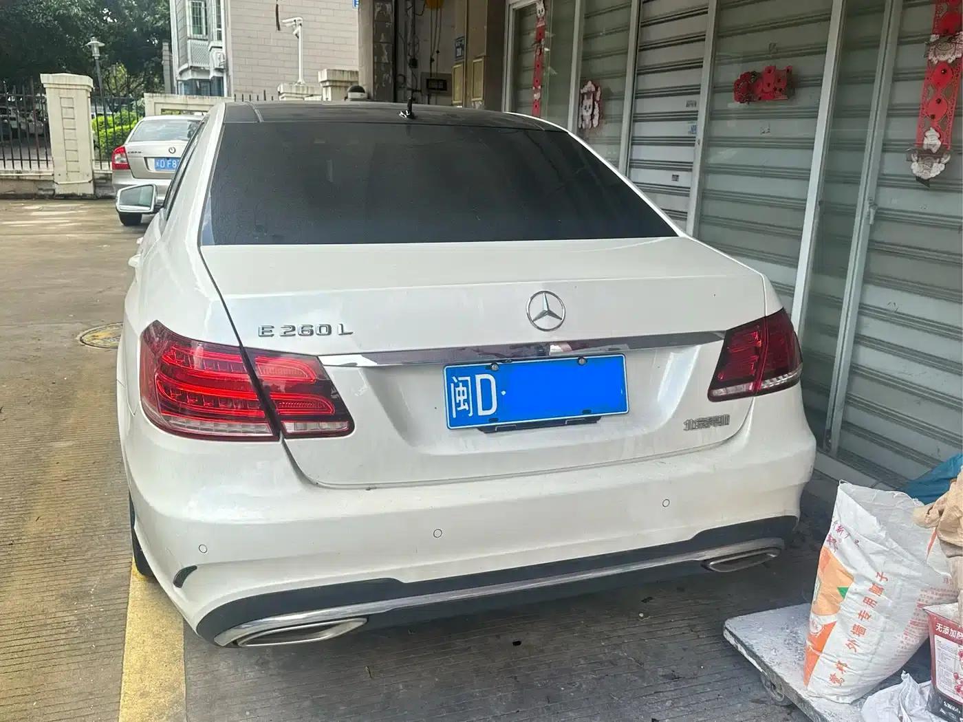 2015 Mercedes-Benz E-Class E 260 L Sport — миниатюра 9