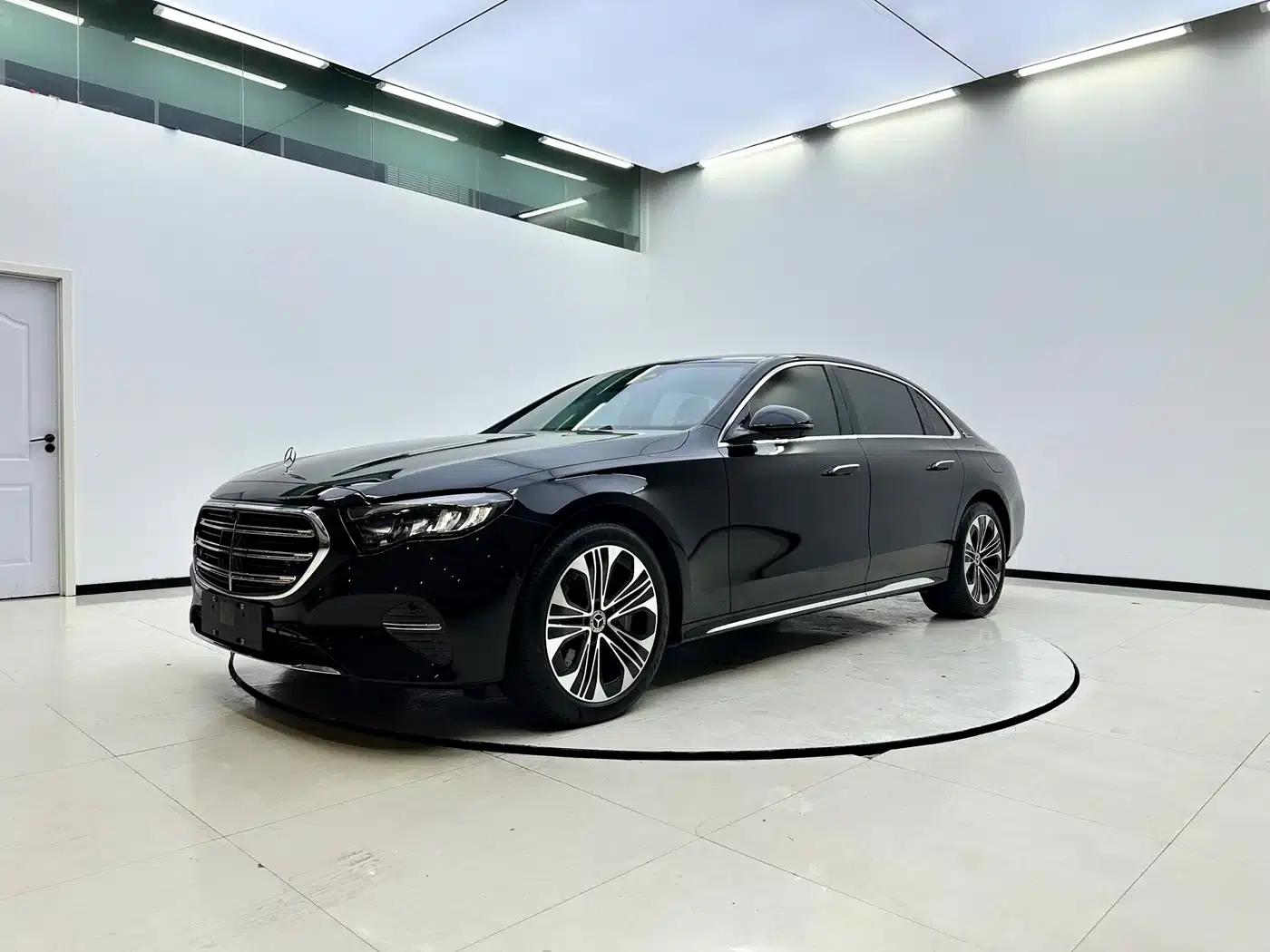2026 Mercedes-Benz E-Class E 300 L Luxury — миниатюра 1