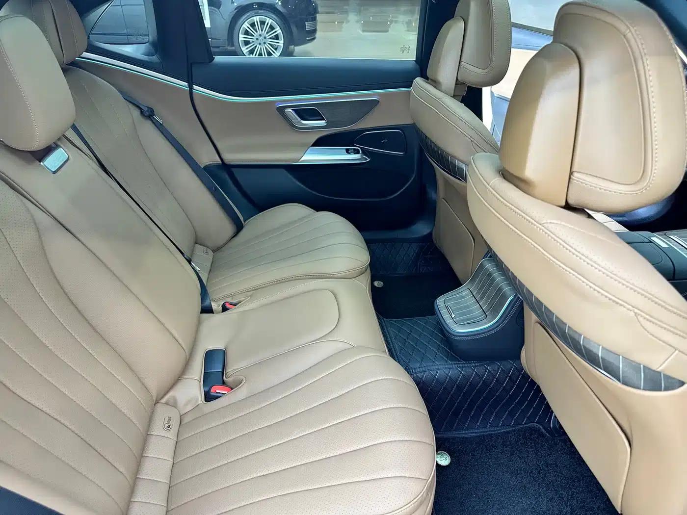 2026 Mercedes-Benz E-Class E 300 L Luxury — миниатюра 13