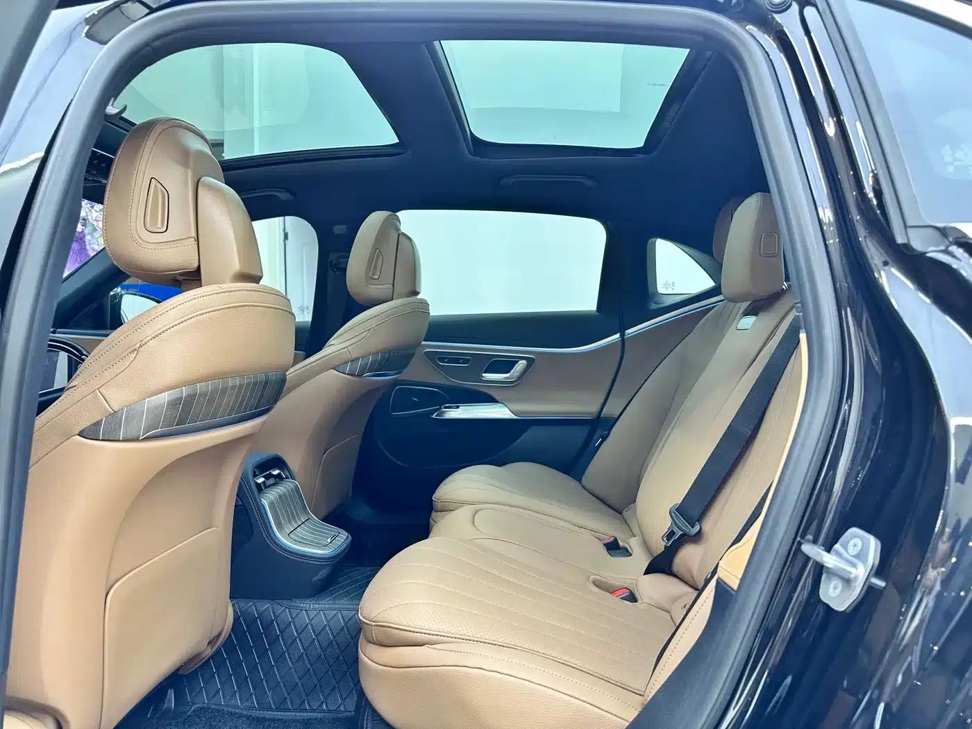 2026 Mercedes-Benz E-Class E 300 L Luxury — миниатюра 10