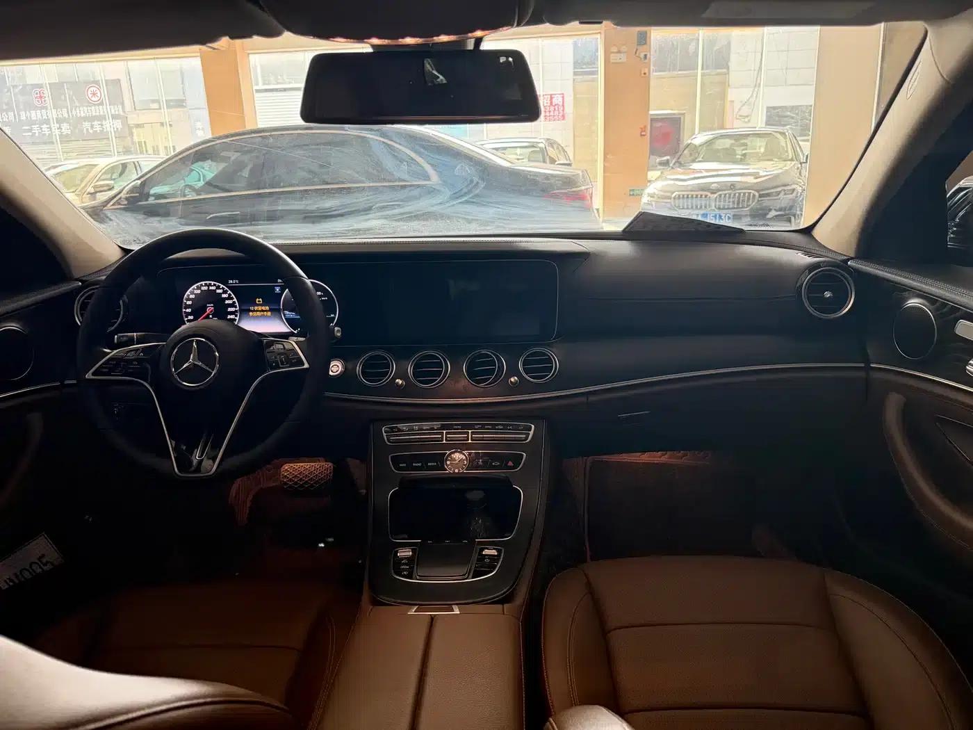 Mercedes-Benz E-Class 2019 E 300 L Sport Style — миниатюра 5