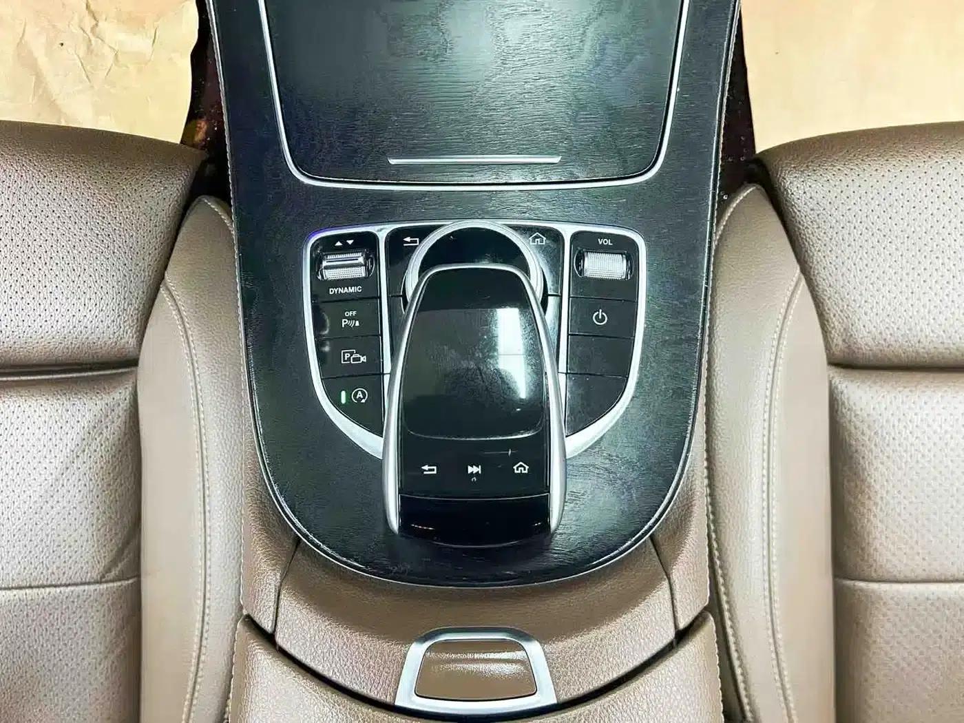 2016 Mercedes-Benz E-Class E 200 L Sport — миниатюра 20