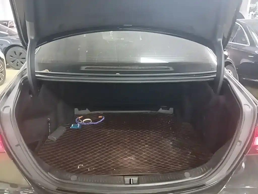 2023 Mercedes-Benz E-Class E 260 L — миниатюра 19