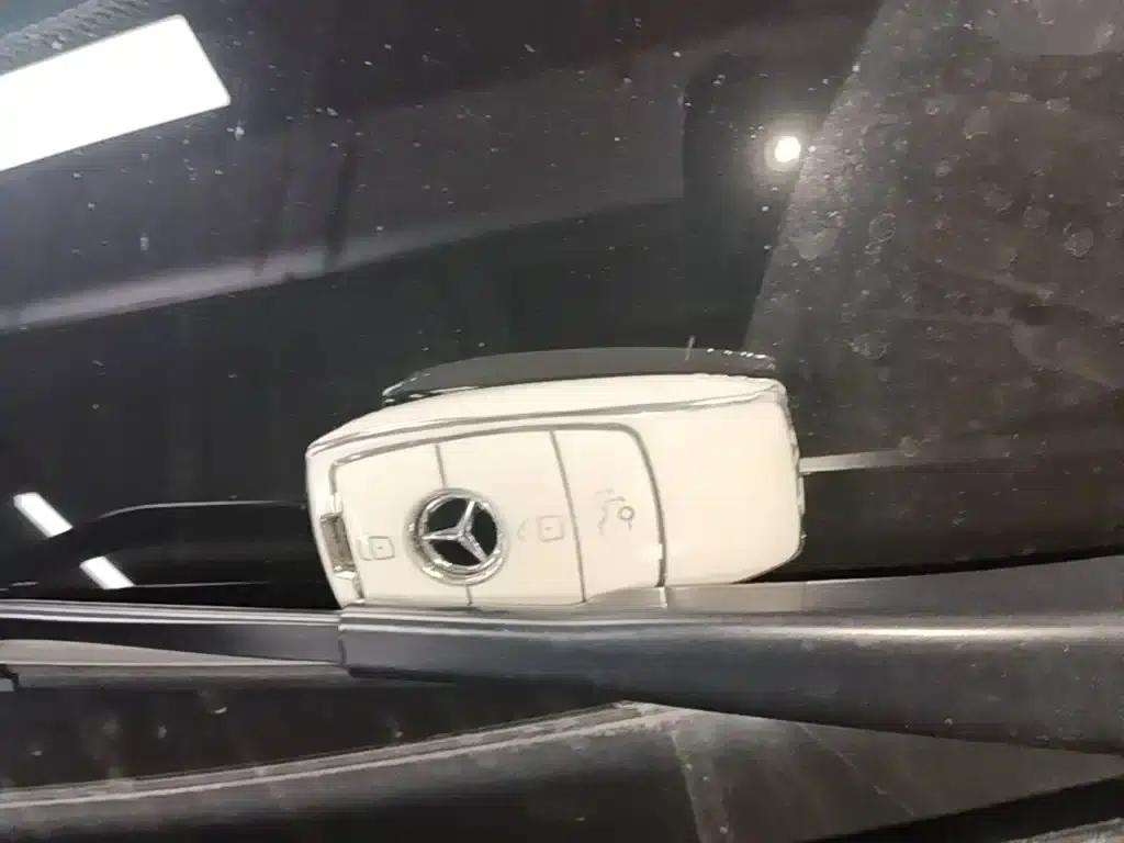 2023 Mercedes-Benz E-Class E 260 L — миниатюра 9