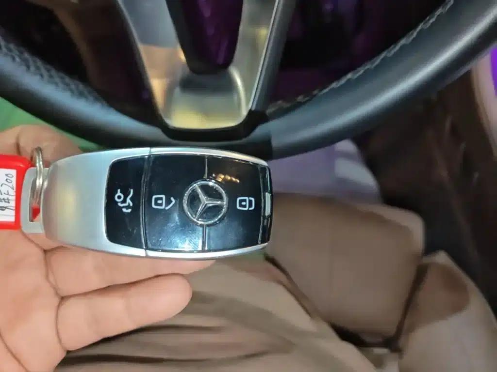2016 Mercedes-Benz E-Class E 200 L — миниатюра 9