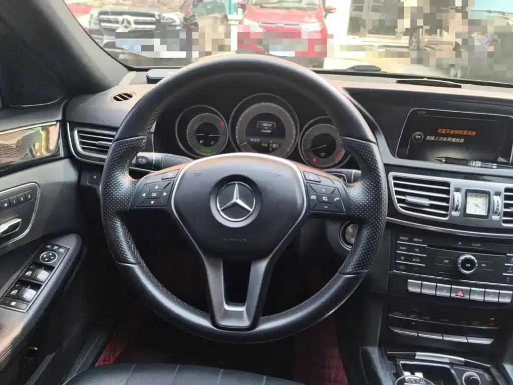 2015 Mercedes-Benz E-Class Facelift E 260 L Sporty Style — миниатюра 3