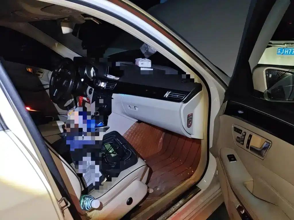 2015 Mercedes-Benz E-Class Facelift E 260 L Sport — миниатюра 20